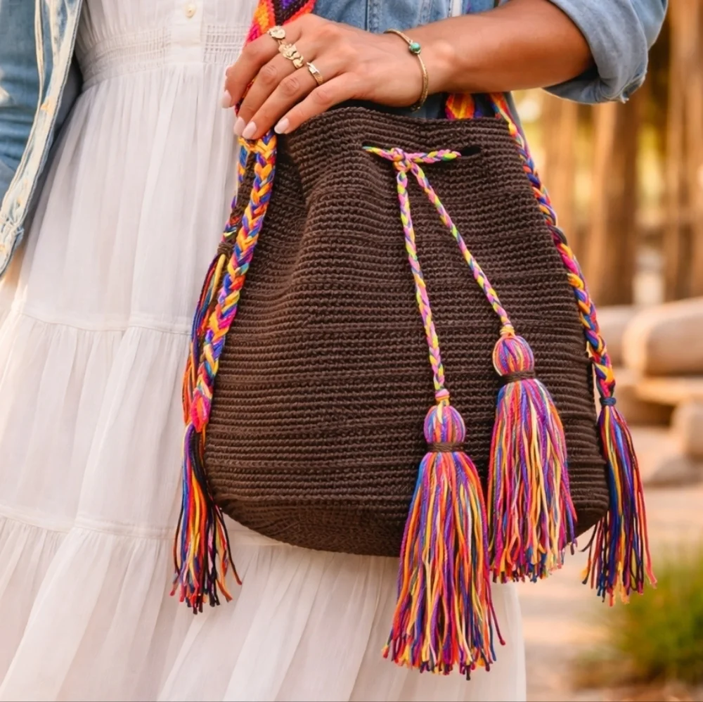 Mochilas Wayuu Handwoven Crossbody Bucket Bag Brown Multicolor Strap Tassel Boho